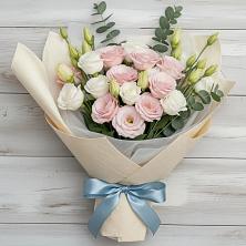 Букет цветов из:  Лизиантусы в Лунино