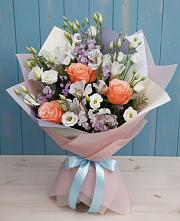 Букет цветов из:  Лизиантусы, Розы, Альстромерии и Гипсофила #REPLACE_PRED# Лунино