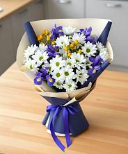 Букет цветов из:  Розы, Ирисы и Хризантемы в Лунино