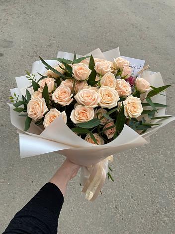 Букет Кремовые розы Латте в Лунино