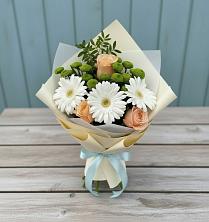 Букет цветов из:  Герберы, Розы и Хризантемы в Лунино
