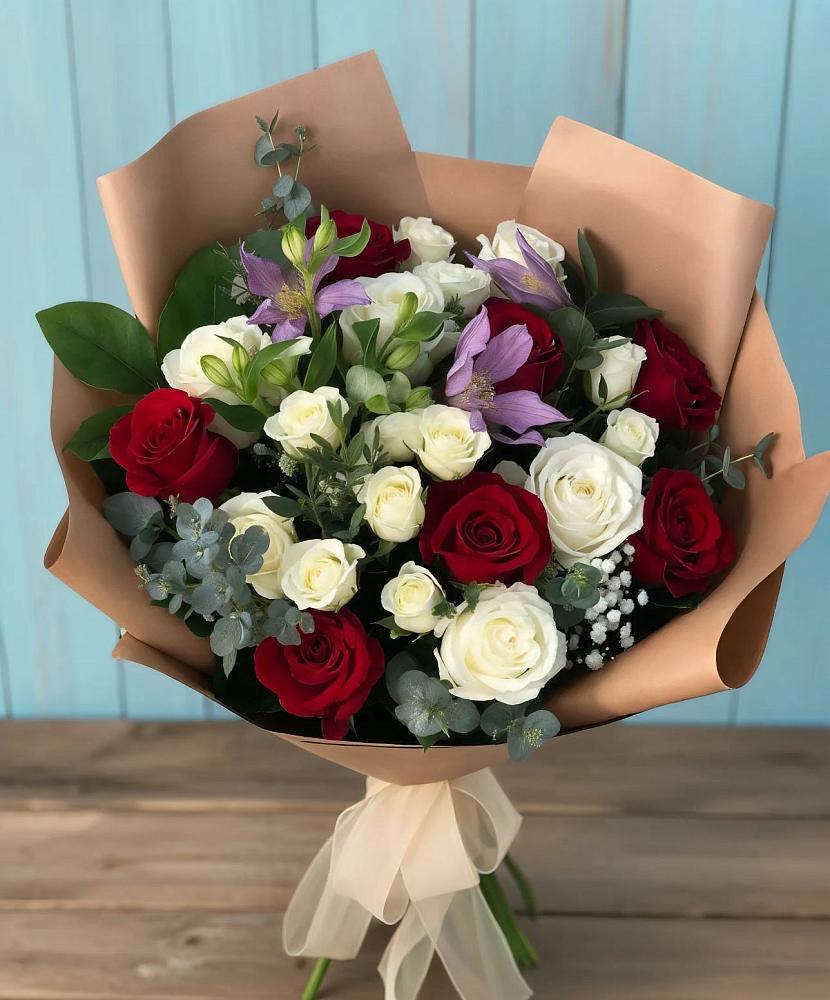 Букет цветов из: Розы и Альстромерии в Лунино
