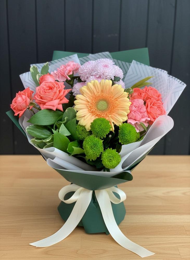 Букет цветов из: Гвоздики, Розы, Герберы и Хризантемы в Лунино